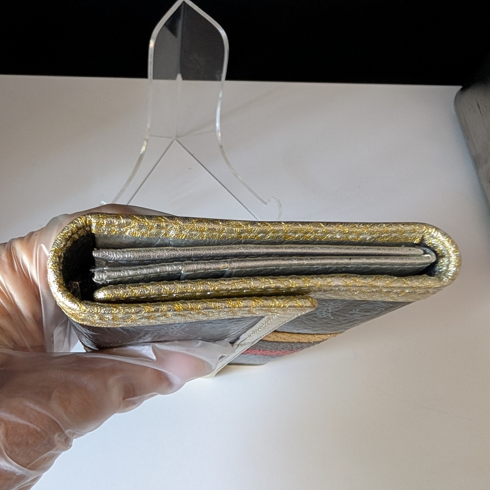 MCM Princess Lion Long Wallet - Picture 6 of 12
